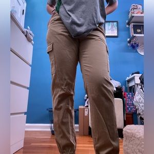 Khaki Cargos Pants